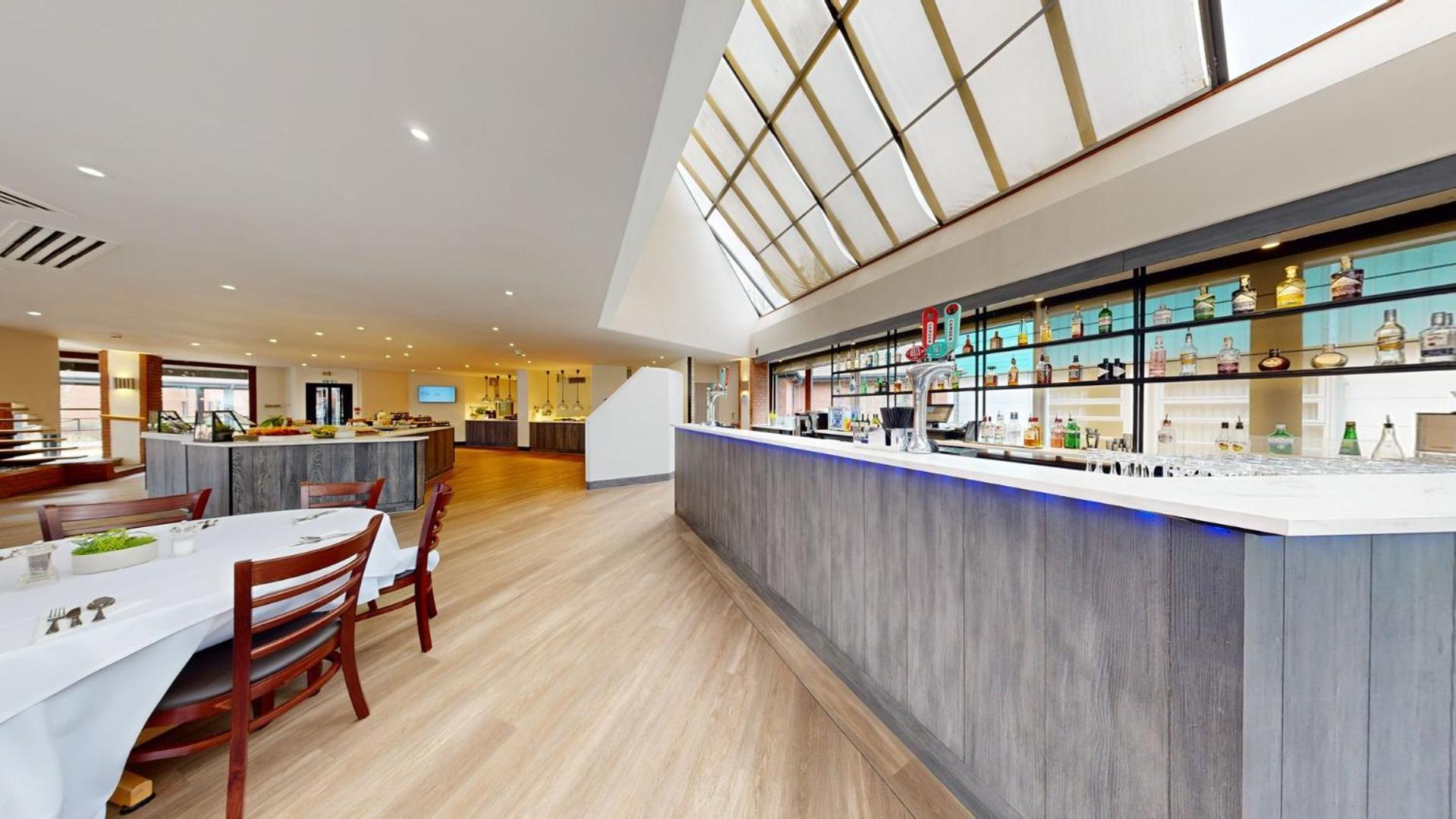 Cim Business Centre Hotel Maidenhead Exterior photo