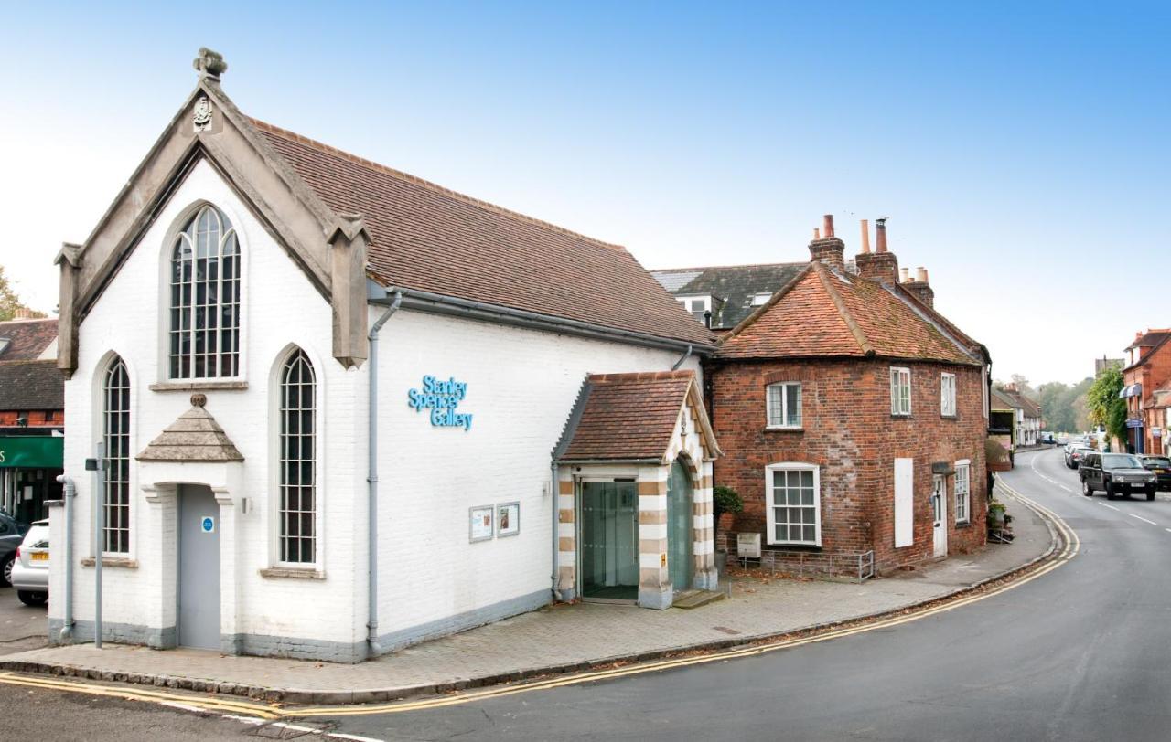 Cim Business Centre Hotel Maidenhead Exterior photo